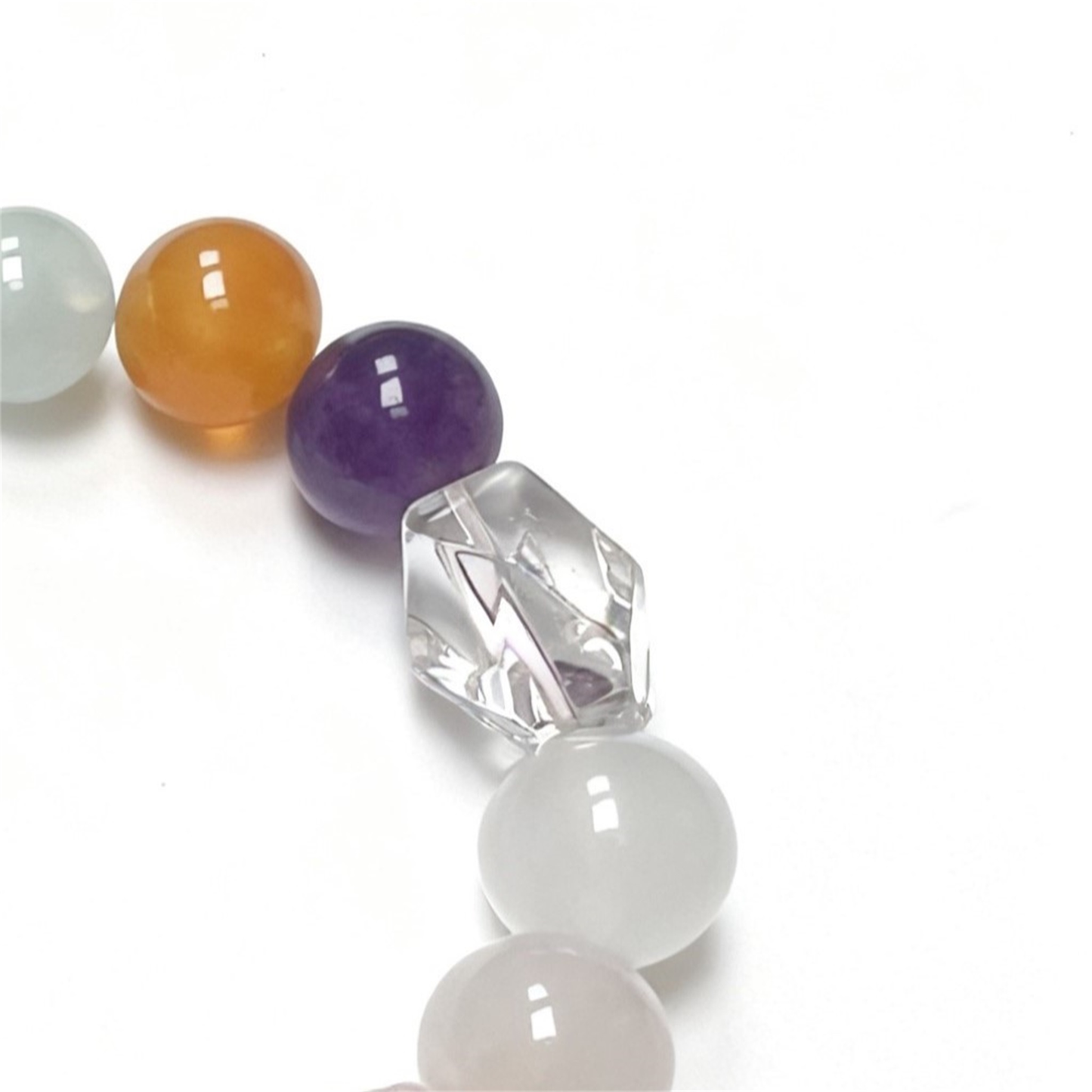 Handcrafted Agate Bracelet Detail - Unique Natural Stone Patterns and Colors